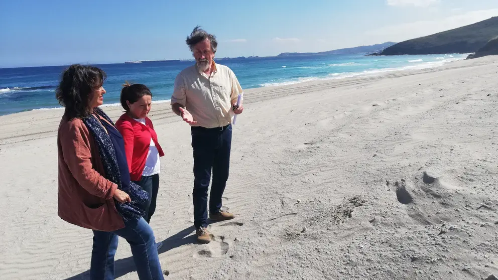 Ana Miranda visita praia Barra&ntilde;&aacute;n
