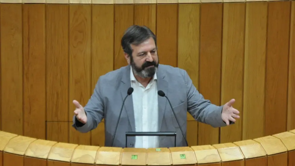 Lu&iacute;s Bar&aacute;