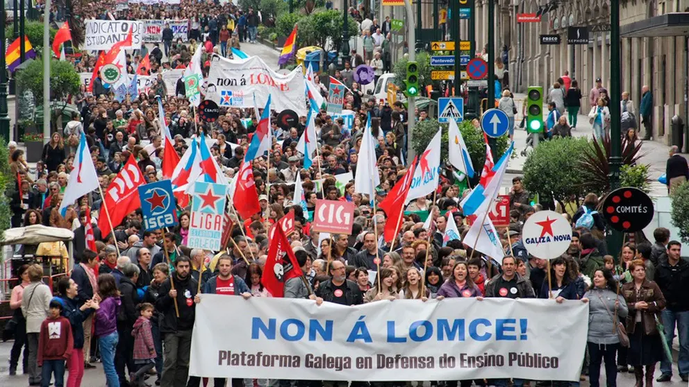 Manifestaci&oacute;n contra a LOMCE (Vigo)