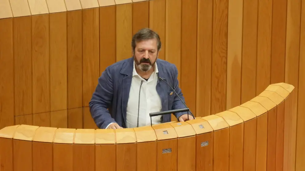 Lu&iacute;s Bar&aacute;