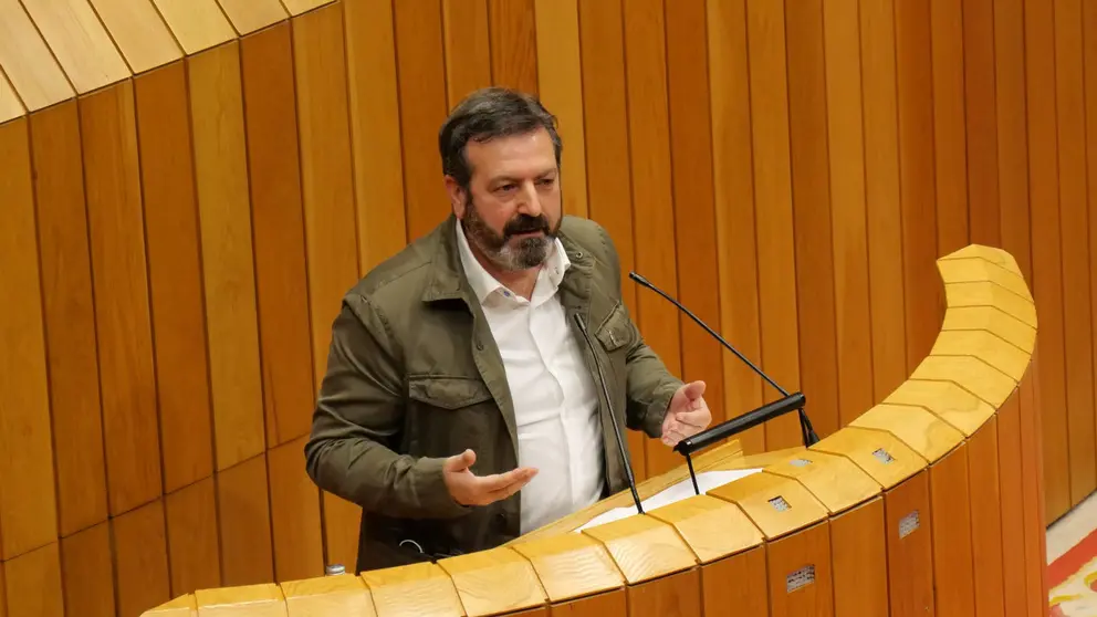 Lu&iacute;s Bar&aacute;