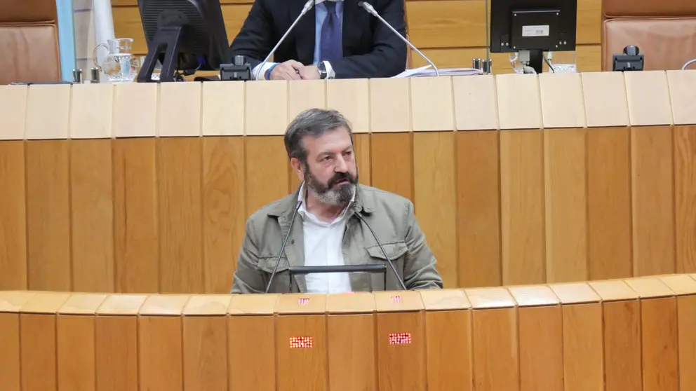 Lu&iacute;s Bar&aacute;