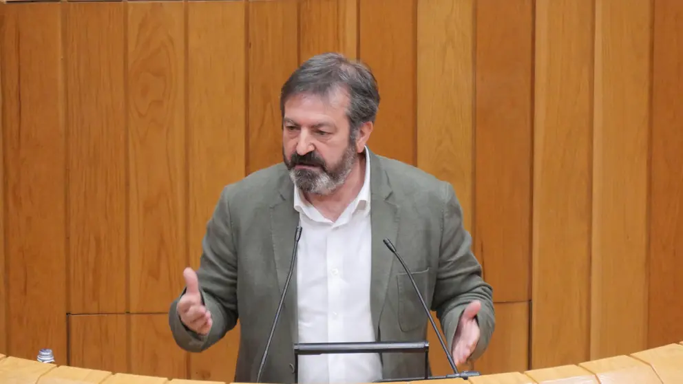 Lu&iacute;s Bar&aacute;