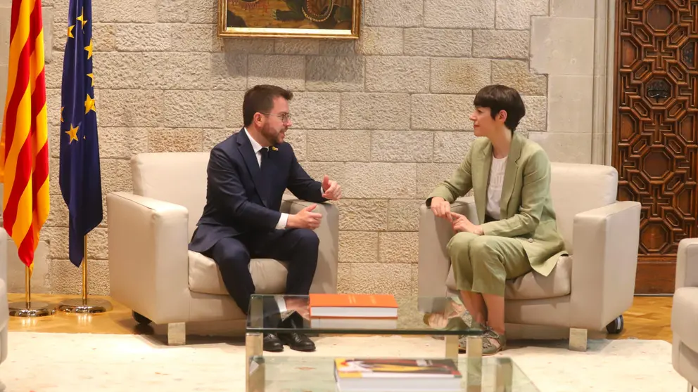 Pere Aragon&eacute;s e Ana Pont&oacute;n
