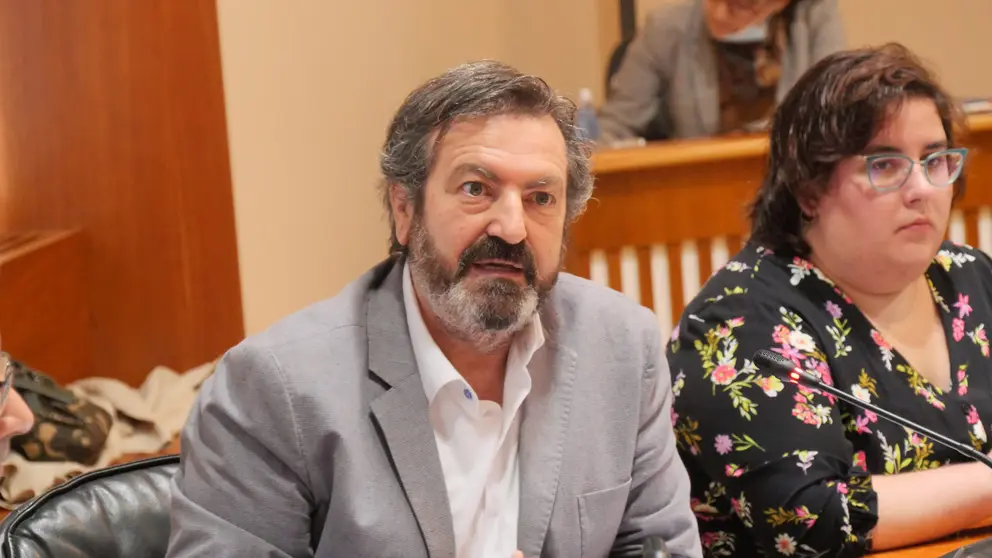 Lu&iacute;s Bar&aacute;