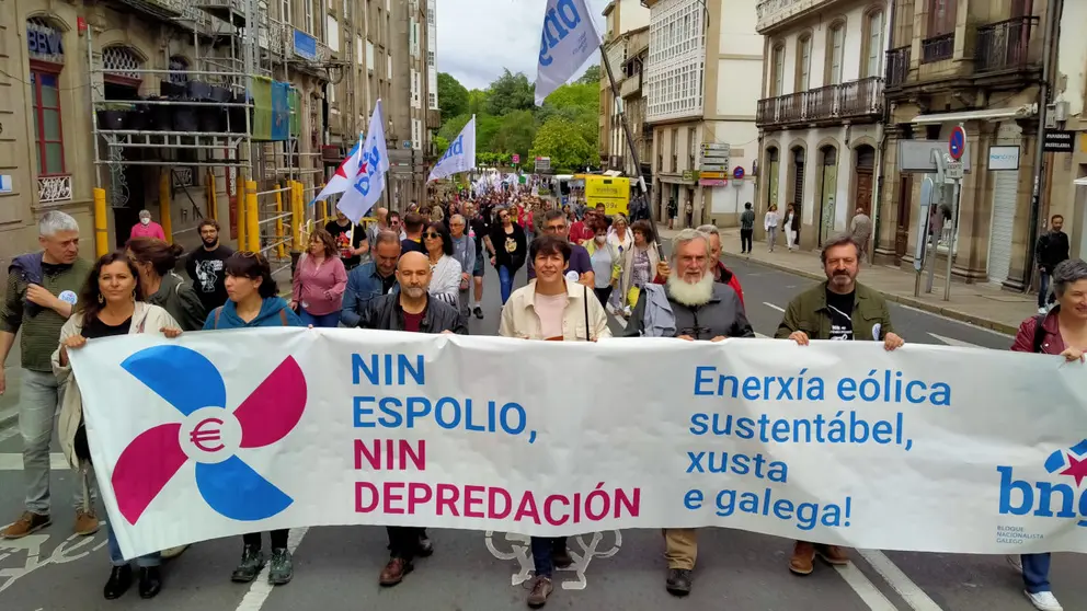 Manifestaci&oacute;n E&oacute;licos si, pero non asi.