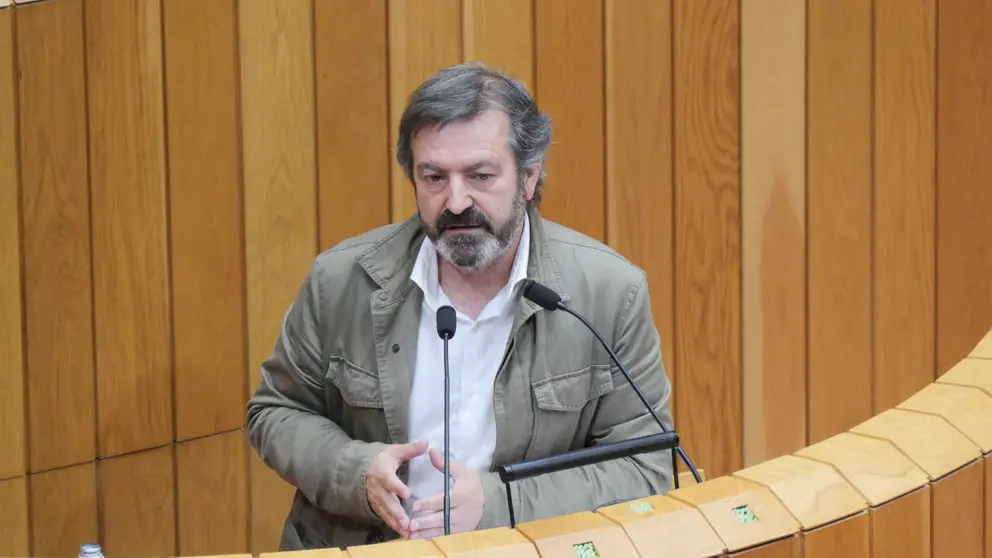 Lu&iacute;s Bar&aacute;