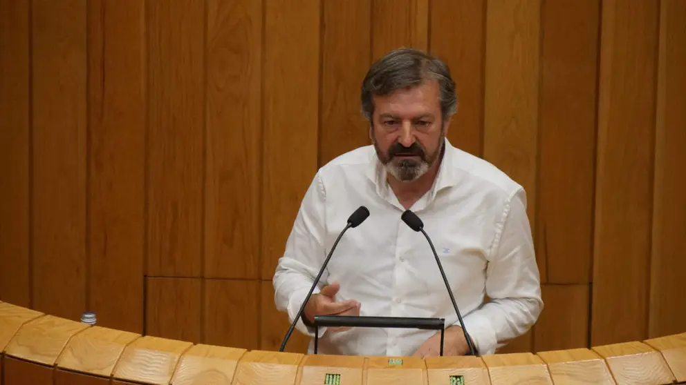 Lu&iacute;s Bar&aacute;