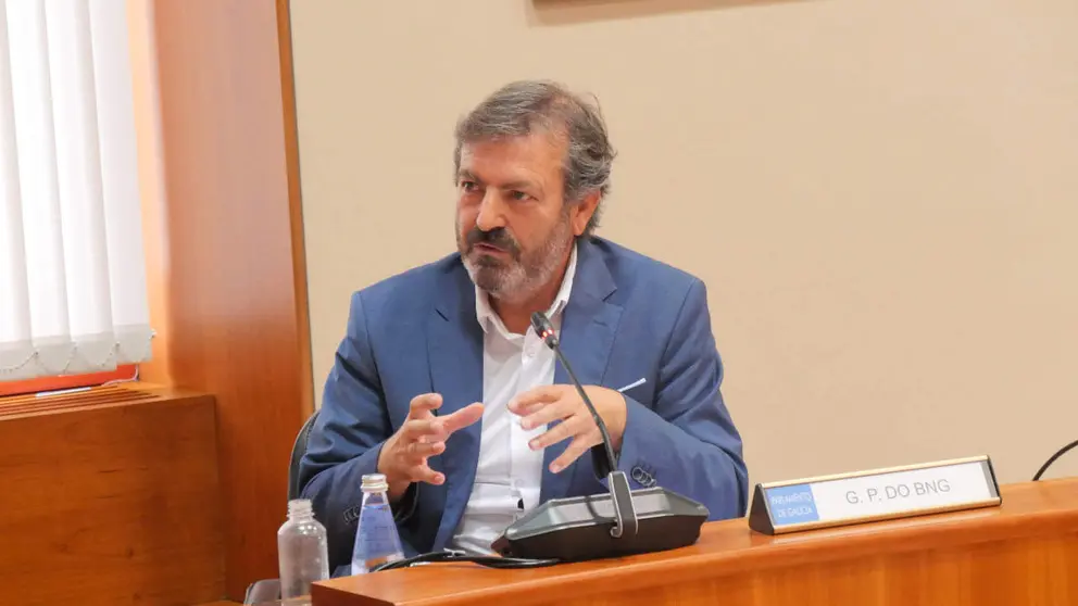 Lu&iacute;s Bar&aacute;