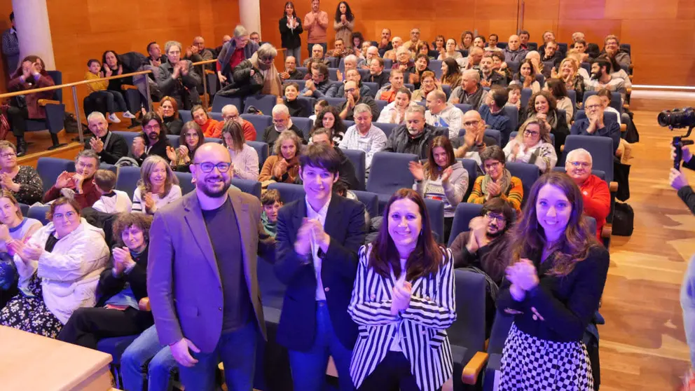 Acto Ames