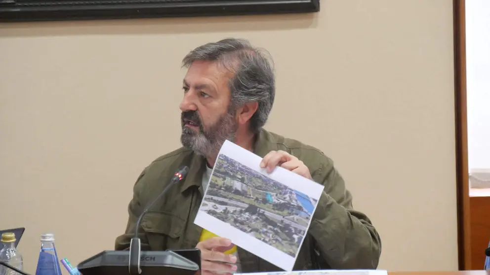 Lu&iacute;s Bar&aacute;