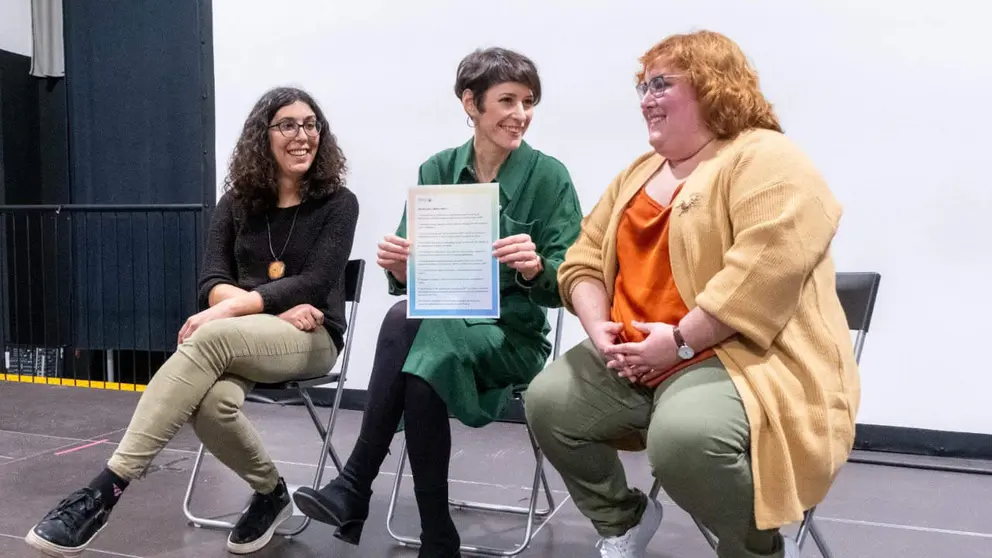 Daniela Ferr&aacute;ndez, Ana Pont&oacute;n e Iria Carreira