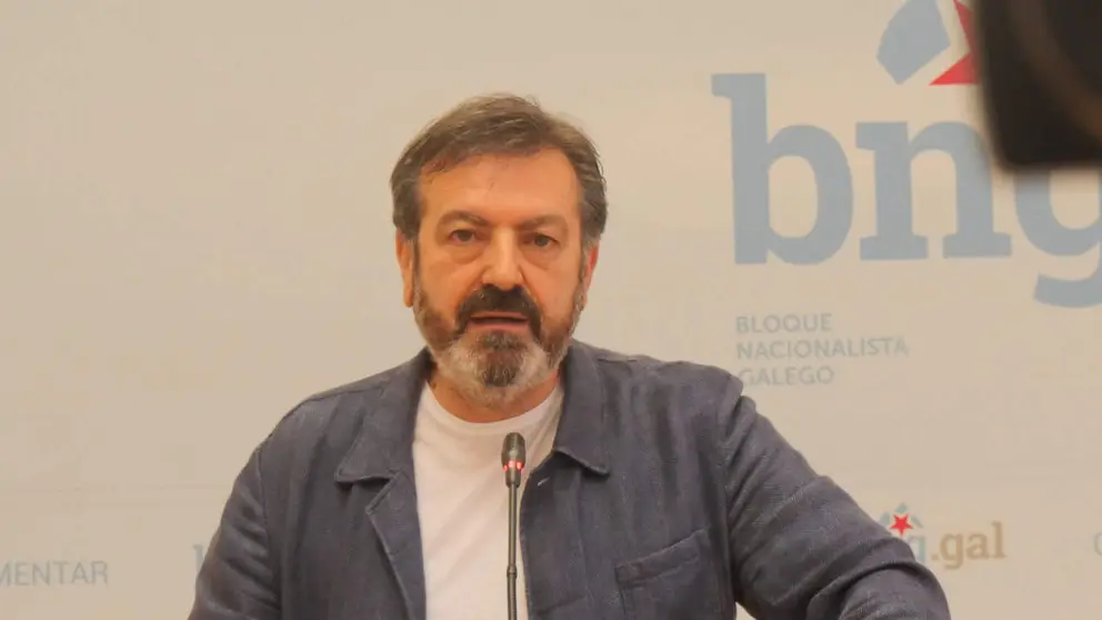 Lu&iacute;s Bar&aacute;