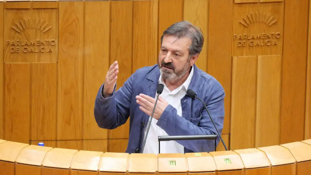 Lu&iacute;s Bar&aacute;