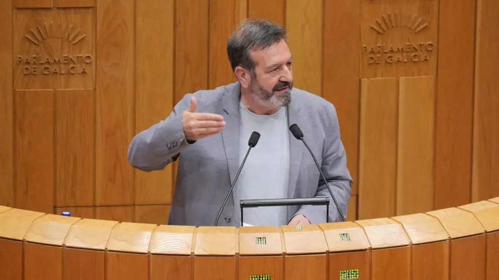 Lu&iacute;s Bar&aacute;