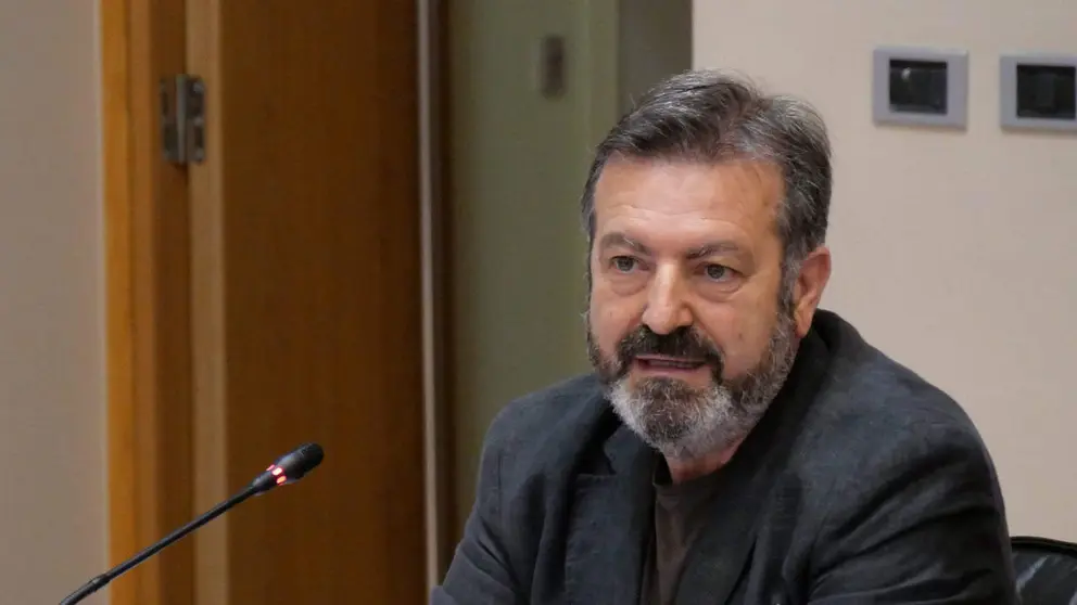Lu&iacute;s Bar&aacute;