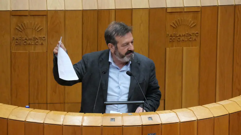 Lu&iacute;s Bar&aacute;