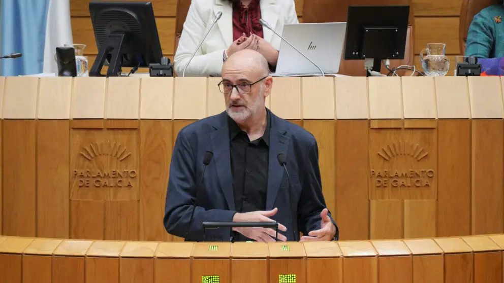 Secundino Fern&aacute;ndez