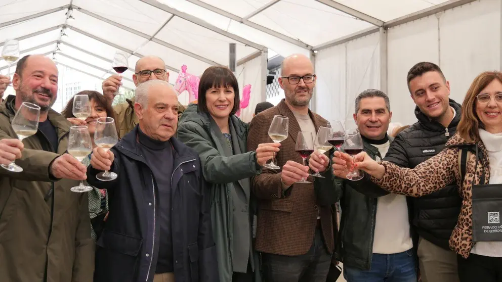 Feira do vi&ntilde;o de Quiroga