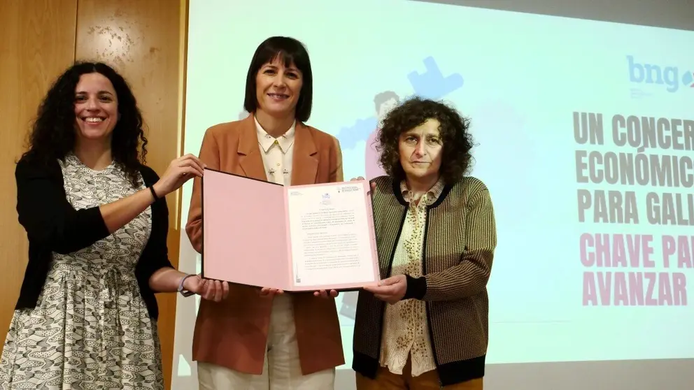 Noa Presas, Ana Pont&oacute;n e Goretti Sanmart&iacute;n