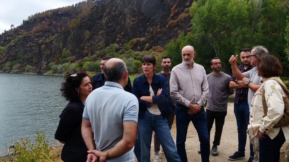 Ana Pont&oacute;n visita Quiroga e A Pobra do Broll&oacute;n