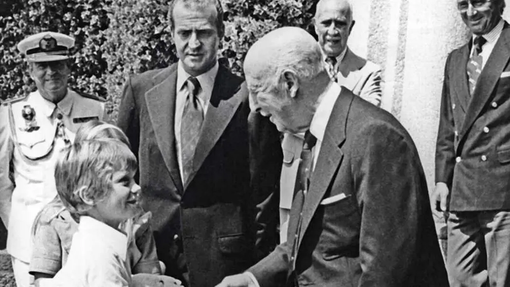 Felipe de Borb&oacute;n, Juan Carlos de Borb&oacute;n e Francisco Franco
