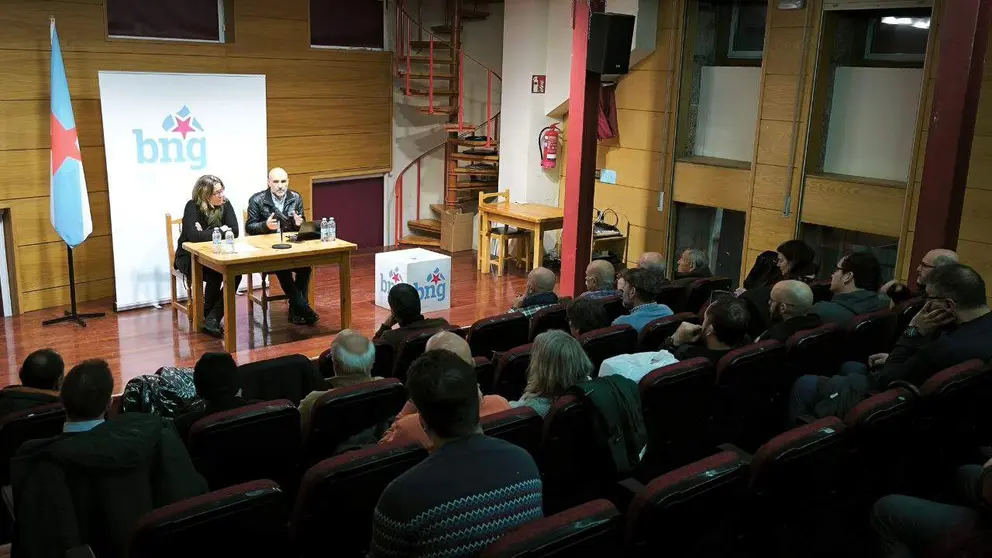 Acto p&uacute;blico do Carballi&ntilde;o