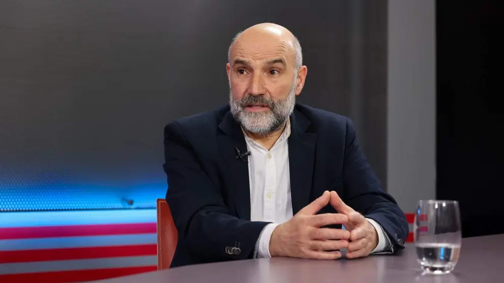 N&eacute;stor Rego