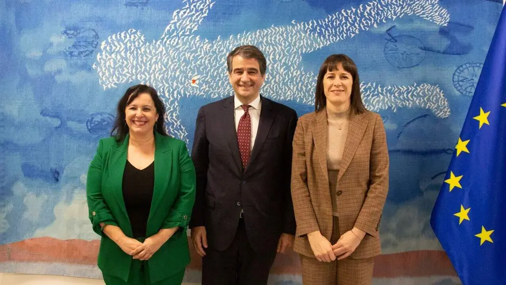 Ana Miranda, Raffaelle Fitto e Ana Pont&oacute;n