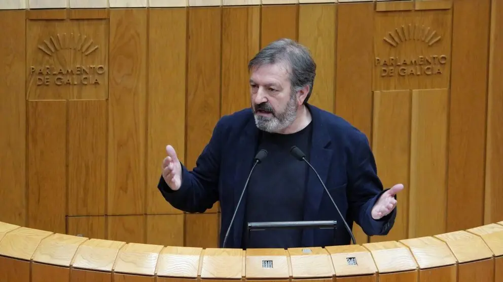 Lu&iacute;s Bar&aacute;