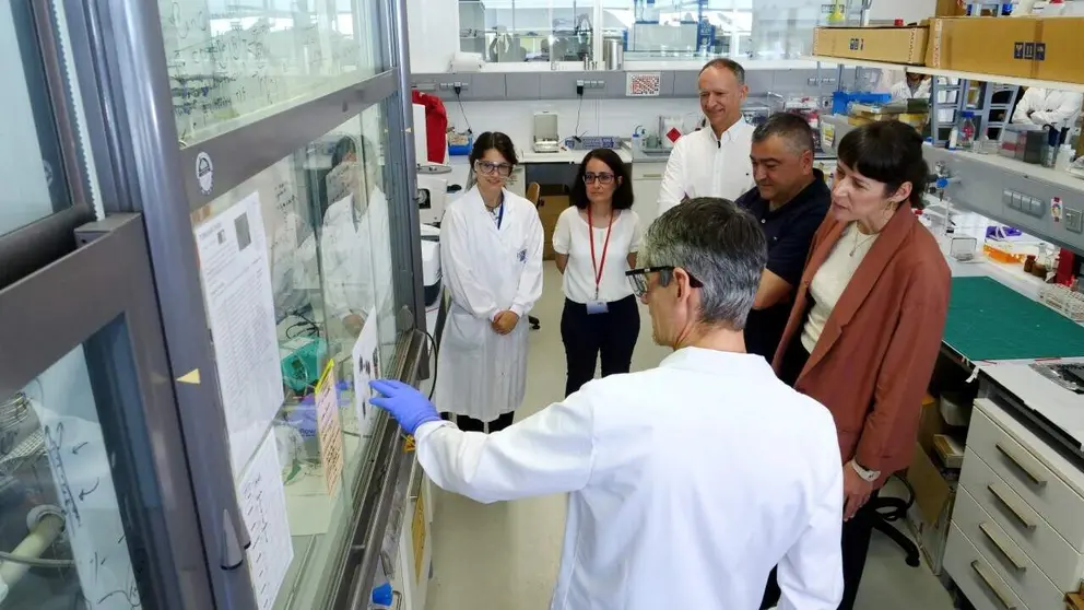 Ana Pont&oacute;n visita CIQUS