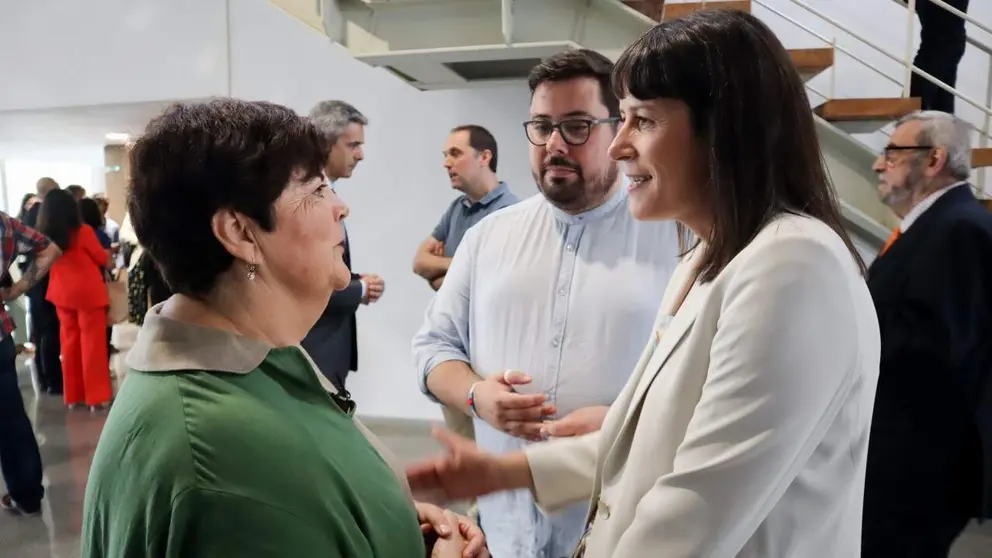 Carmen Garc&iacute;a (reitora), Xabier P. Igrexas e Ana Pont&oacute;n
