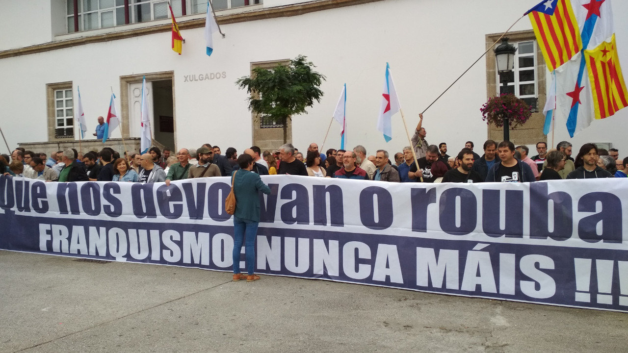 Concentración 19 de Meirás