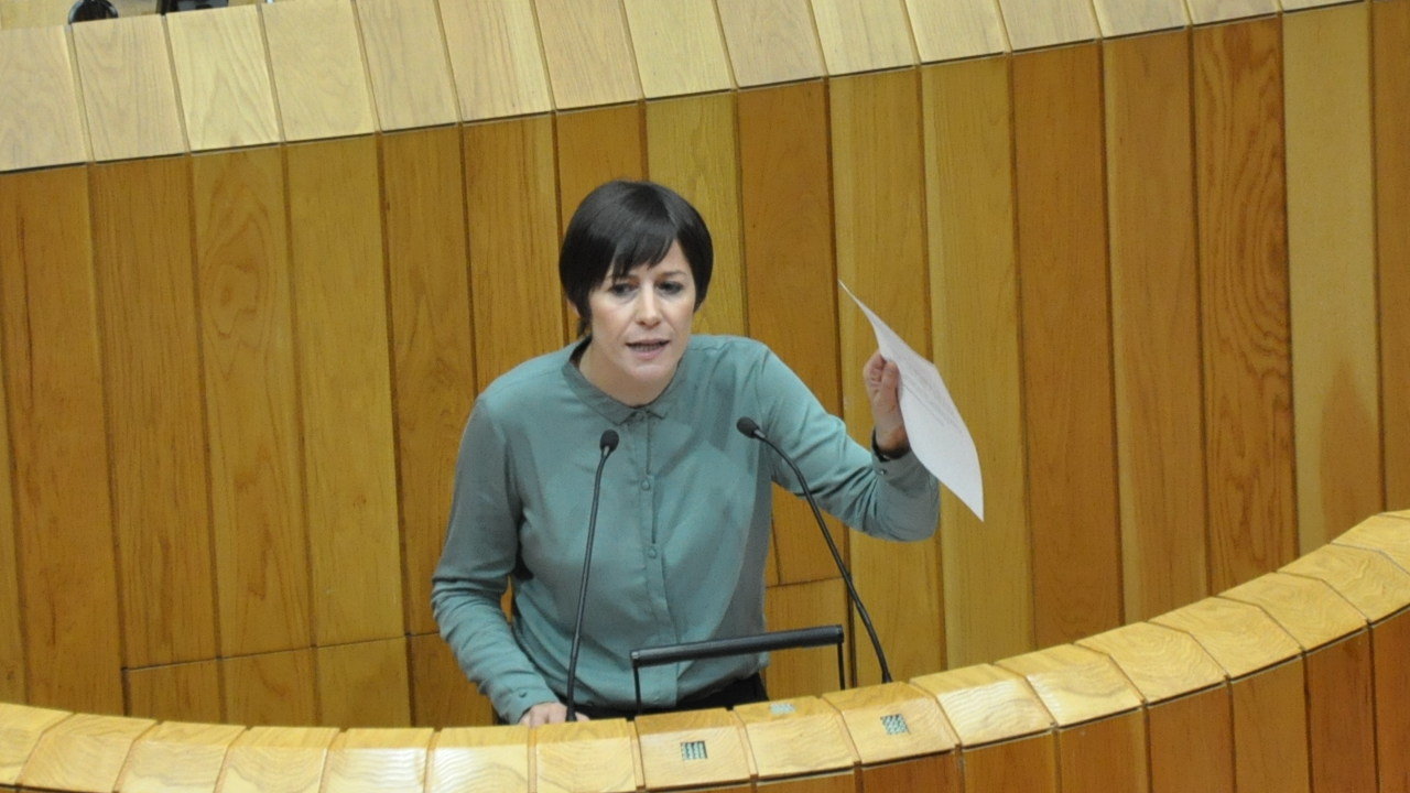 Ana Pontón