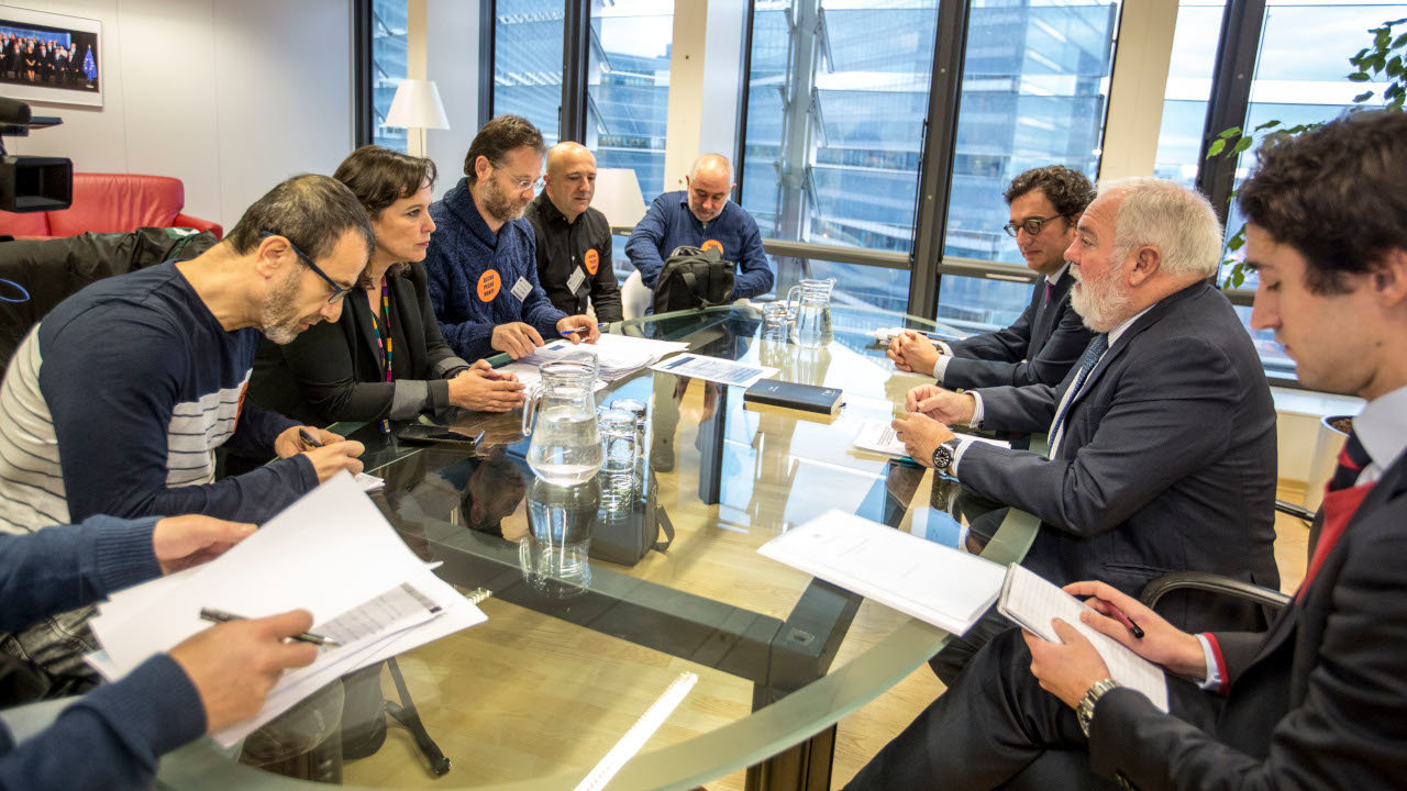 BRUSSELS, Belgium Monday, 17DEC18 .- Reunión de de CIG-BNG con comisario Cañete en el edificio de la Comisión Europea. 2018 © Delmi Álvarez