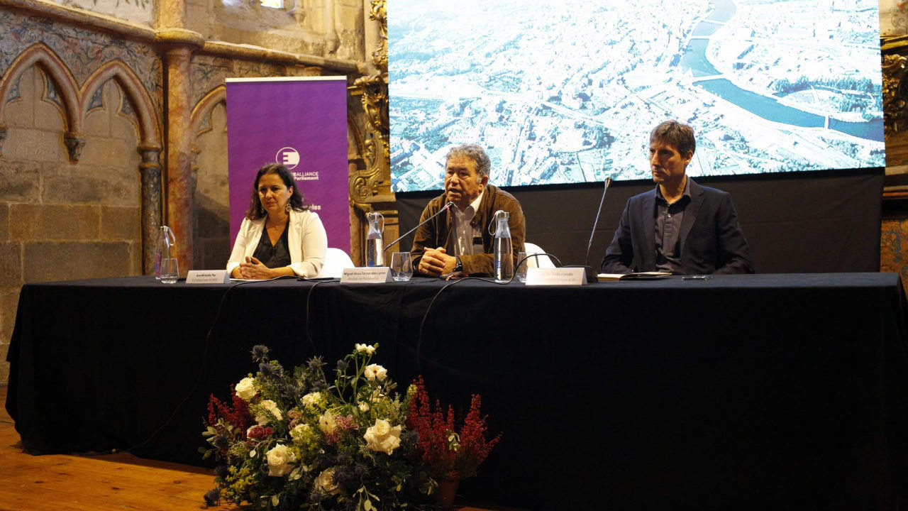 Ana Miranda MIguel F. Lores Jordi Solé Pontevedra