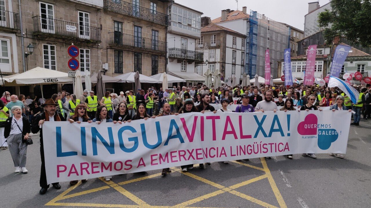 Faixa de Queremos Galego