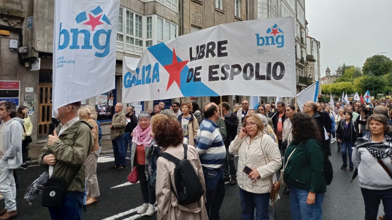 Manifestación incendios nunca máis   